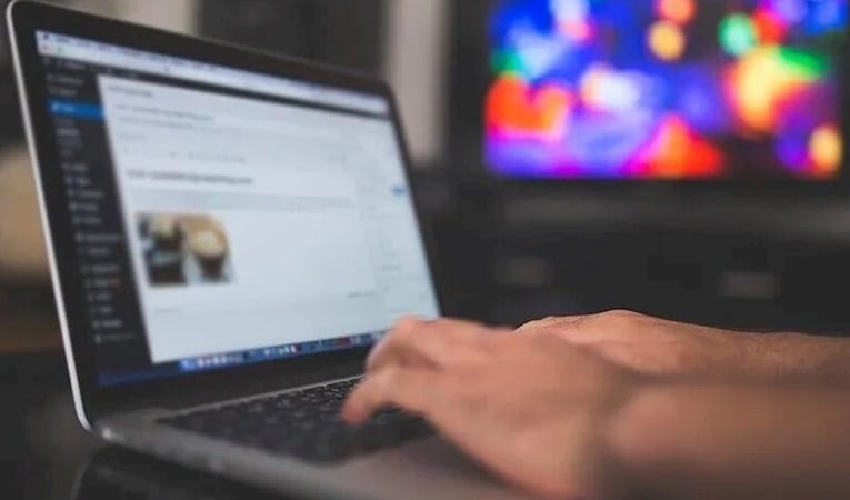 Bilgi ve iletişim sektöründeki kamu yatırımları yılın ilk yarısında 3,3 milyar liraya yükseldi