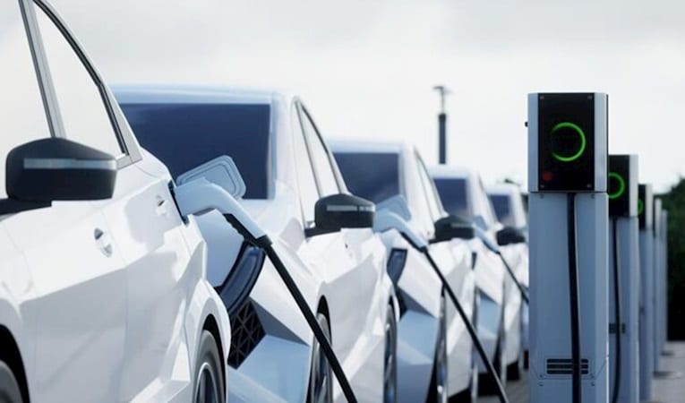Elektrikli araçların pazar payının bu yıl yüzde 25'e yükselmesi bekleniyor