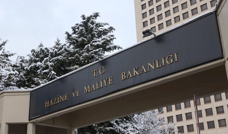Hazine iki ihaleyle yaklaşık 95,7 milyar lira borçlandı