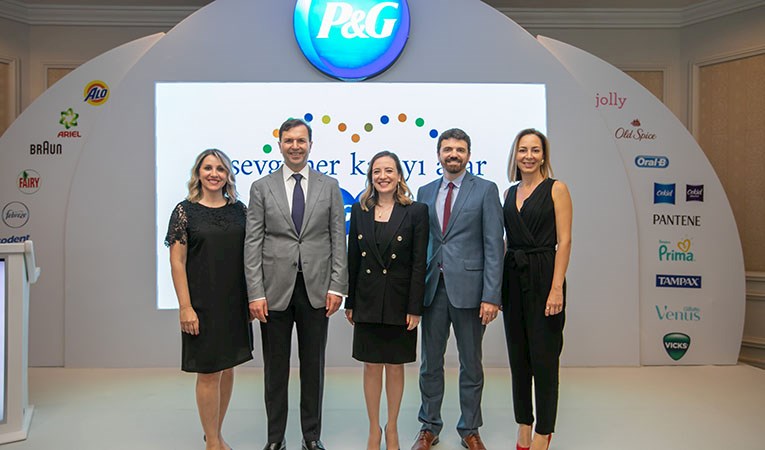 P&G Türkiye’deki 35’inci yılını kutluyor