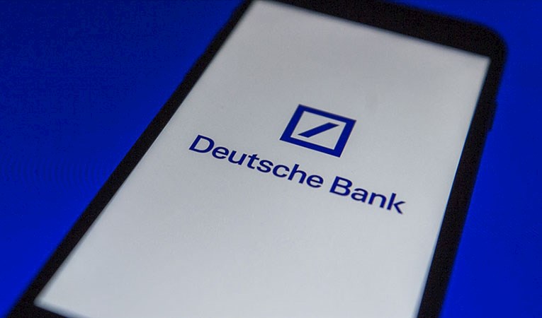 Deutsche Bank, 2011’den bu yana en yüksek karına ulaştı