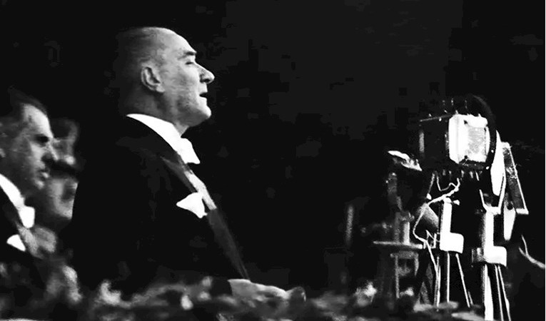 Büyük Önder Gazi Mustafa Kemal Atatürk'ü sevgi ve minnetle anıyoruz