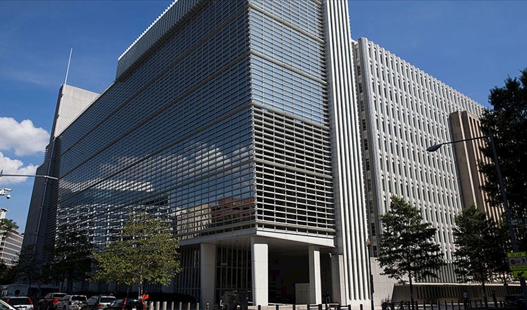 Dünya Bankası küresel ekonomik büyüme tahminini düşürdü