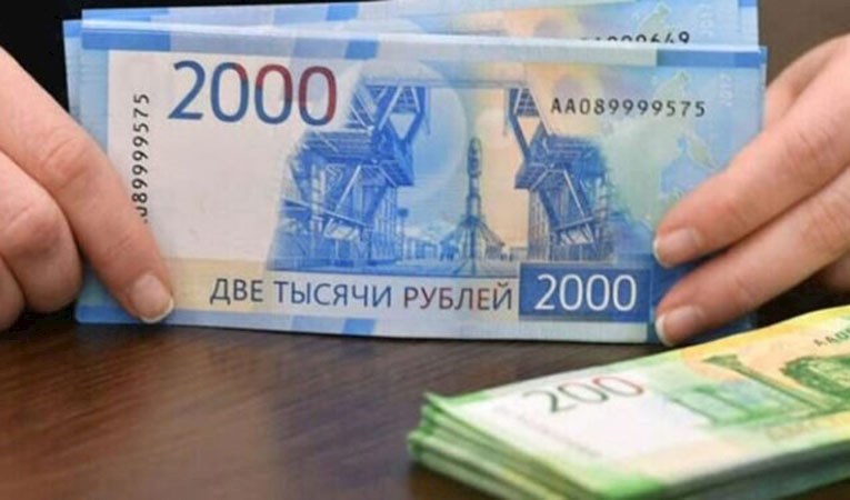 Rus rublesinde değer kaybı durmuyor