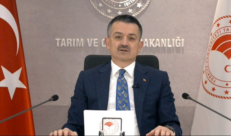 Paylaşımı merak uyandırmıştı: Bakan Pakdemirli açıklama yaptı