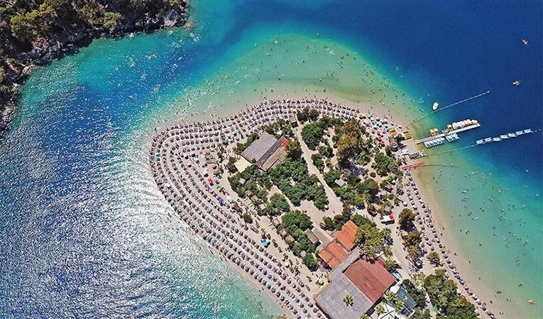 Turizm geliri ilk çeyrekte yıllık yüzde 5,4 arttı