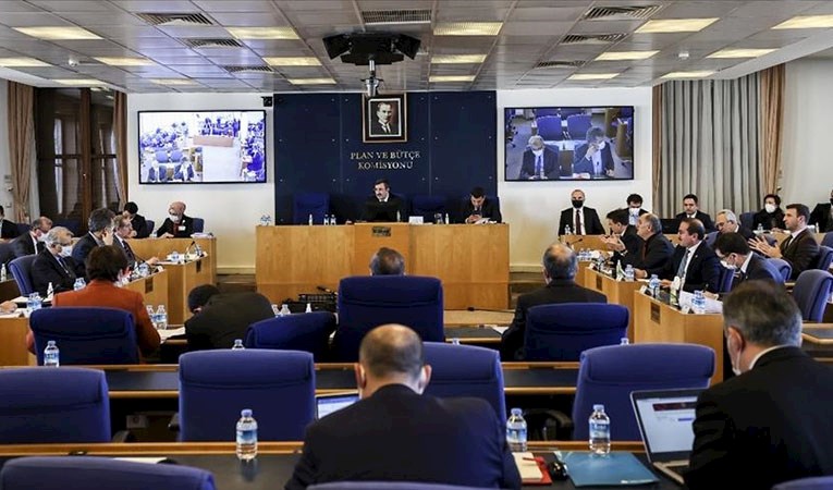 2022 yılı ek bütçesi TBMM Komisyonunda kabul edildi
