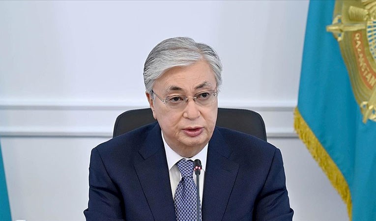 Kazakistan'da orduya 'uyarmadan öldürme' emri verildi