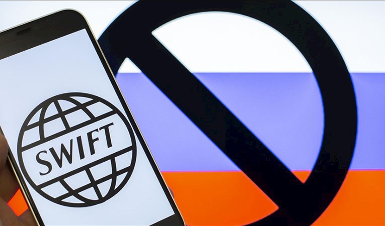 AB, 7 Rus bankasını SWIFT'ten çıkartıyor