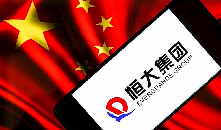 Piyasaları borç kriziyle sarsan Çinli emlak devi Evergrande satılıyor