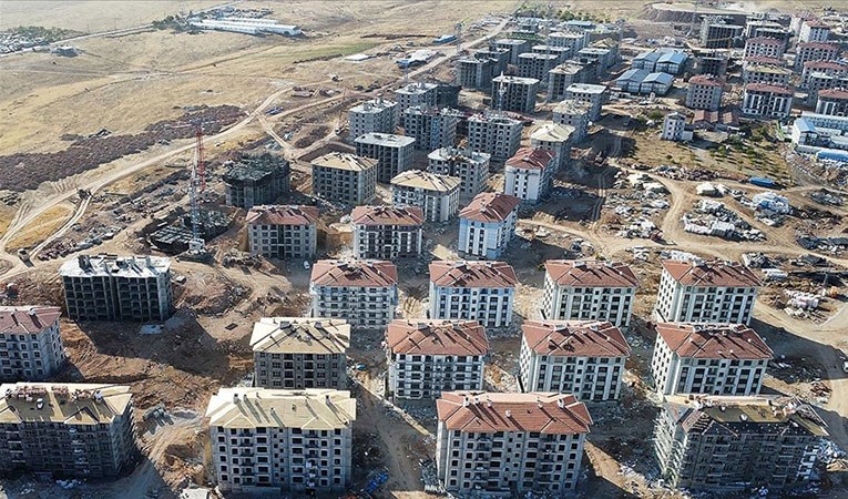 Deprem Bölgesi: Yerinde dönüşümde hibe ve kredi miktarı artırıldı