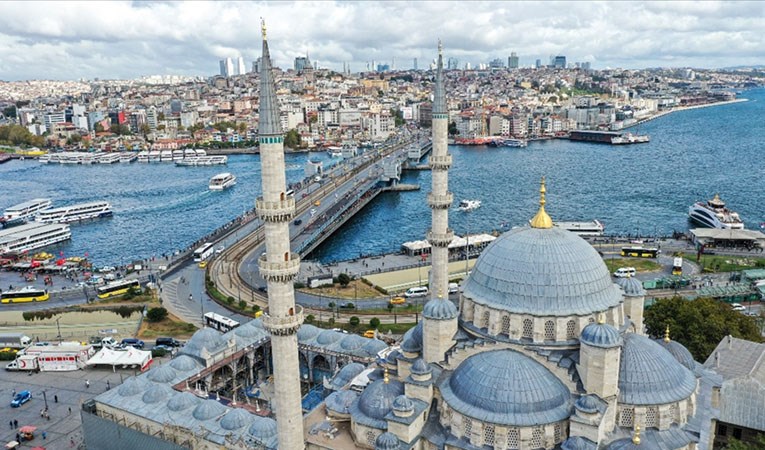 İstanbul geçen yılki turist sayısını 9 ayda geçti