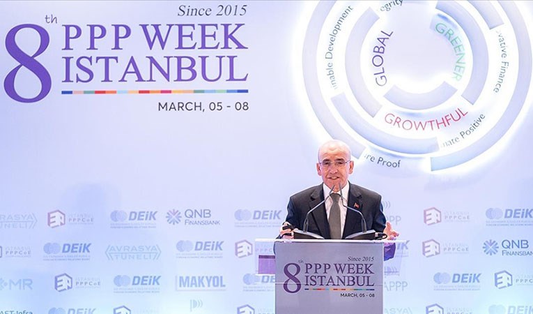 Bakan Şimşek: Türkiye'nin uyguladığı ekonomi programı işe yarıyor