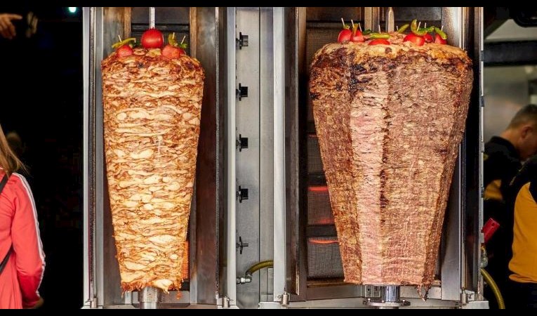 McDonalds’ın yokluğunda döner satışları katlandı