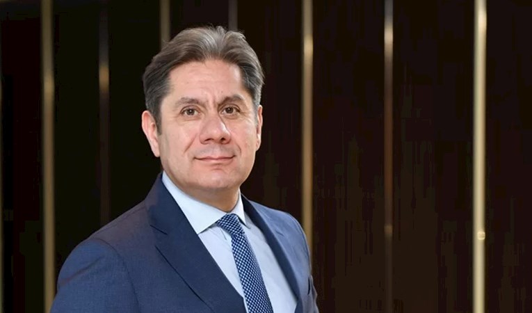 Akbank GM Gür: İstikrar kazandırıcı adımların devamını bekliyoruz