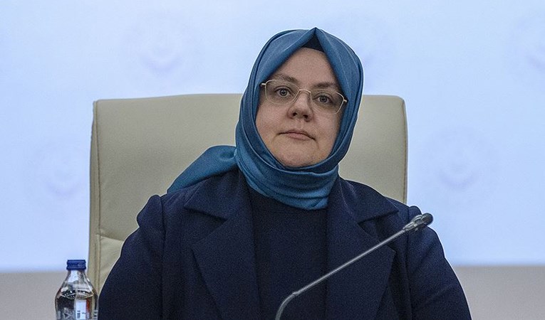 Bakan Selçuk: Kısa çalışma ödeneği en fazla 3 ay ödenecek 