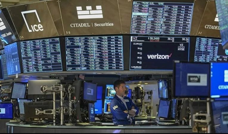 Küresel piyasalar PMI verilerine odaklandı
