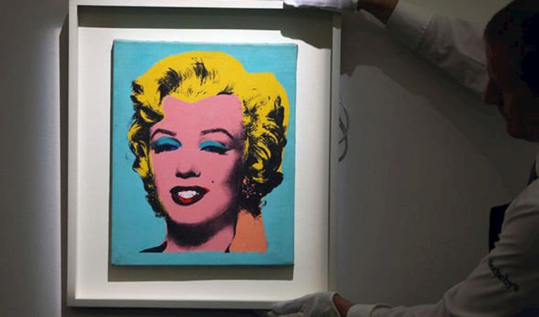 Marilyn Monroe portresi rekor fiyata satıldı