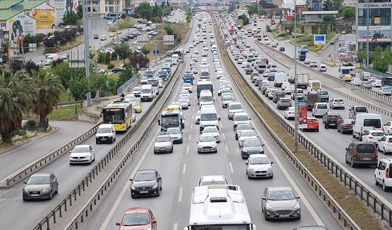Trafiğe kayıtlı araç sayısı 25,8 milyon oldu