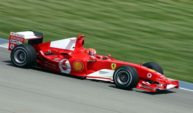 Formula 1, Rusya GP'sini iptal etti