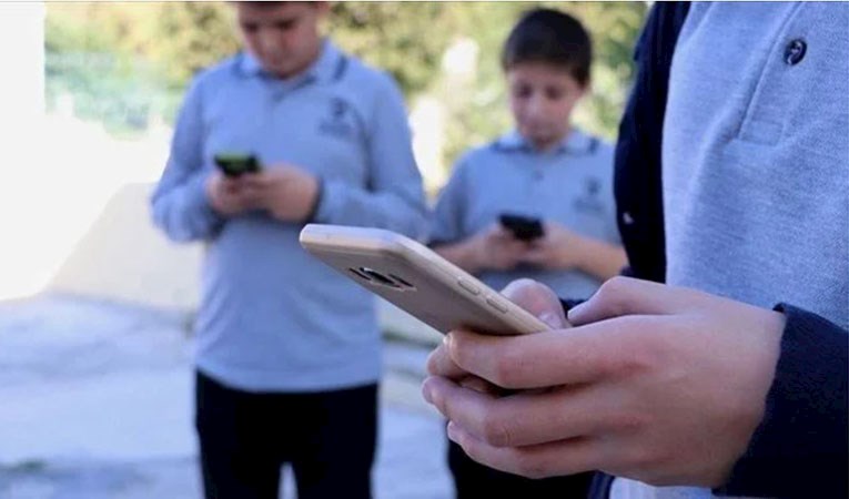 Vergisiz telefon ve 10 GB internet desteği başvuruları başladı