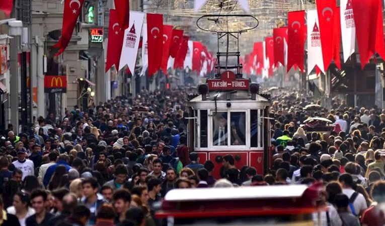 TÜİK'e göre Türkiye'de işsizlik oranı son 42 çeyreğin en düşüğünde