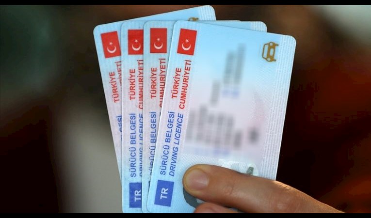 Eski tip sürücü belgeleri yıl sonuna kadar değiştirilebilecek