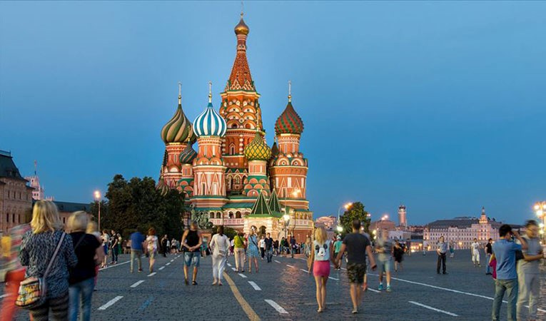 Rus ekonomisi resesyona girdi
