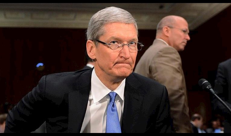 Apple CEO'su Tim Cook'a göre çocuklara ilkokulda bu dil öğretilmeli