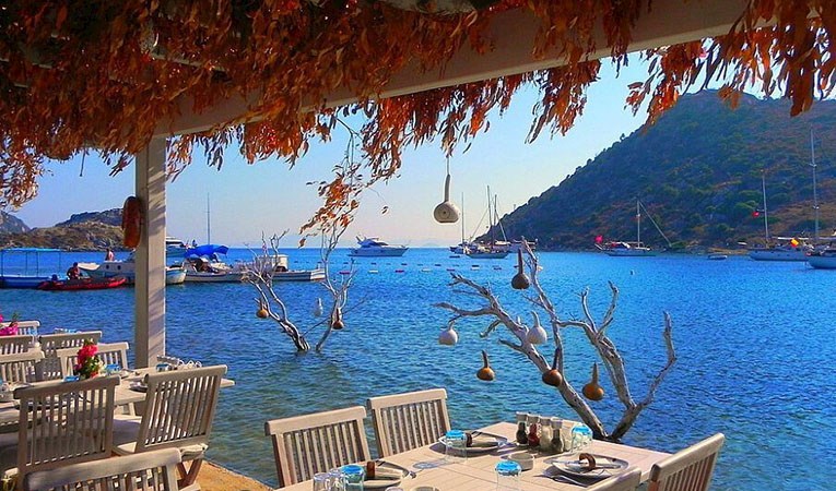 Yunan adalarına feribot kısıtlaması kalkıyor