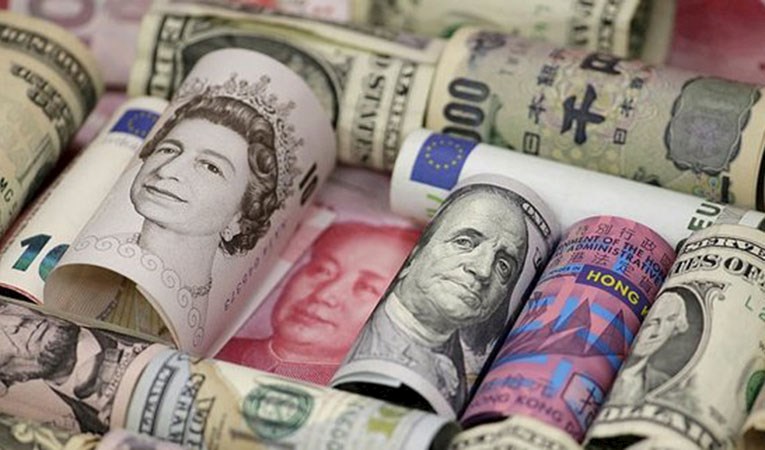 Özel sektörün yurt dışı kredi borcu azaldı: Dolar borcu ne kadar?