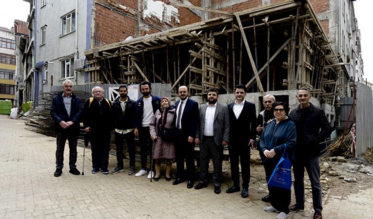 "Yarısı Bizden Kampanyası"nda ilk temel Üsküdar'da atıldı