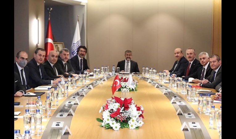 Bakan Nebati, bankacılarla bir araya geldi