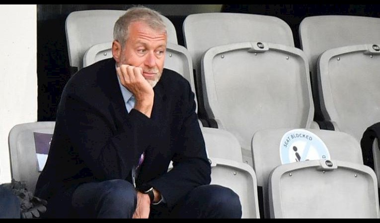 Rus milyarder Abramovich, Chelsea'nin yönetimini bıraktı