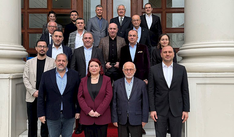  KESİD Başkanlığına Senur Akın Biçer yeniden seçildi