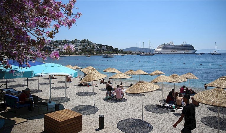 Türkiye'nin turizm geliri ikinci çeyrekte yüzde 190,2 arttı